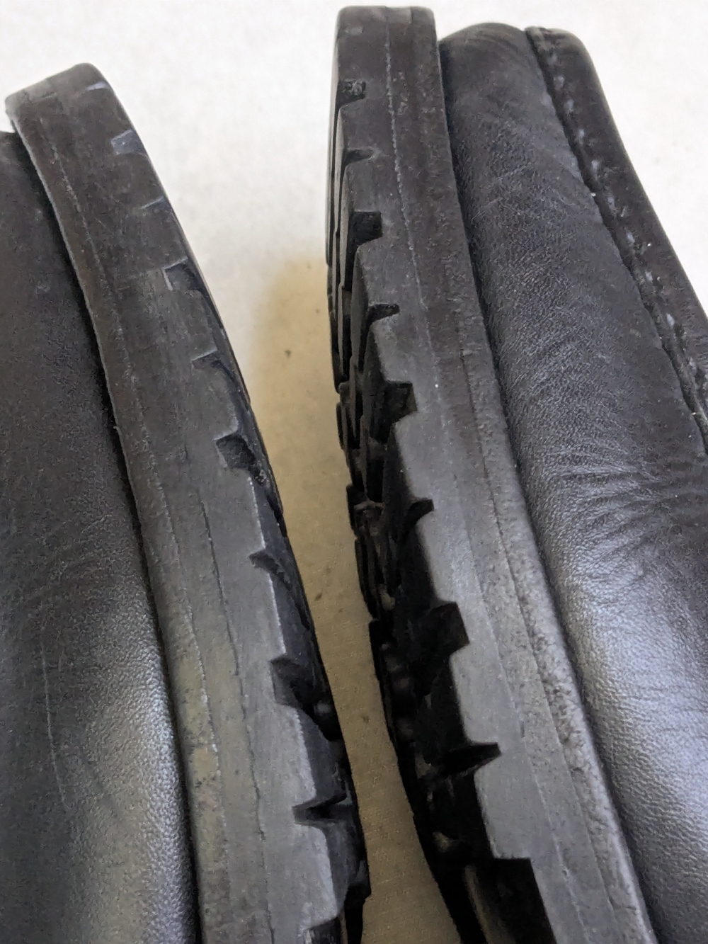 Gucci Black Leather Loafers with Silver Horsebit Black US 10.5 Men - Picture 5 of 16